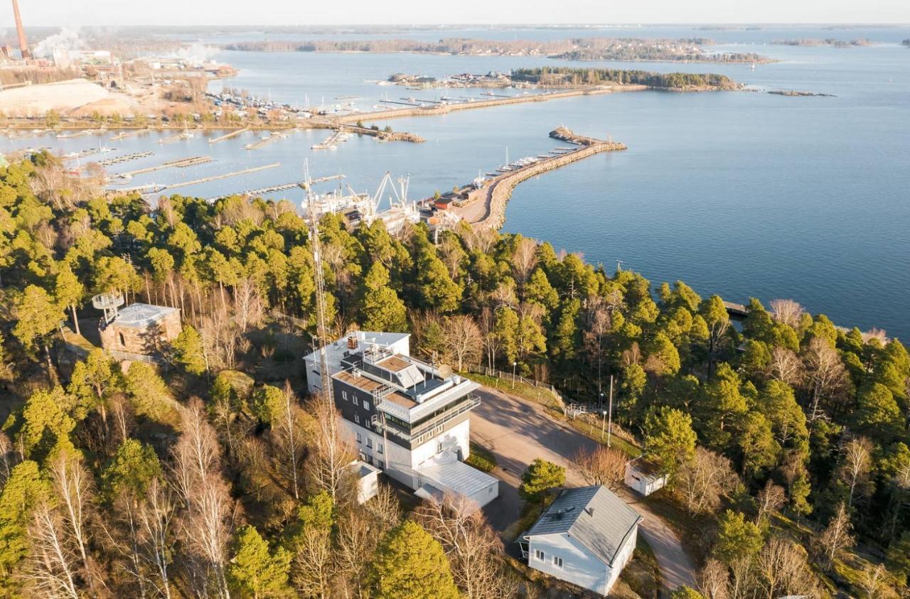 Gasthaus Vanha-Merivartioasema Kotka Dış mekan fotoğraf