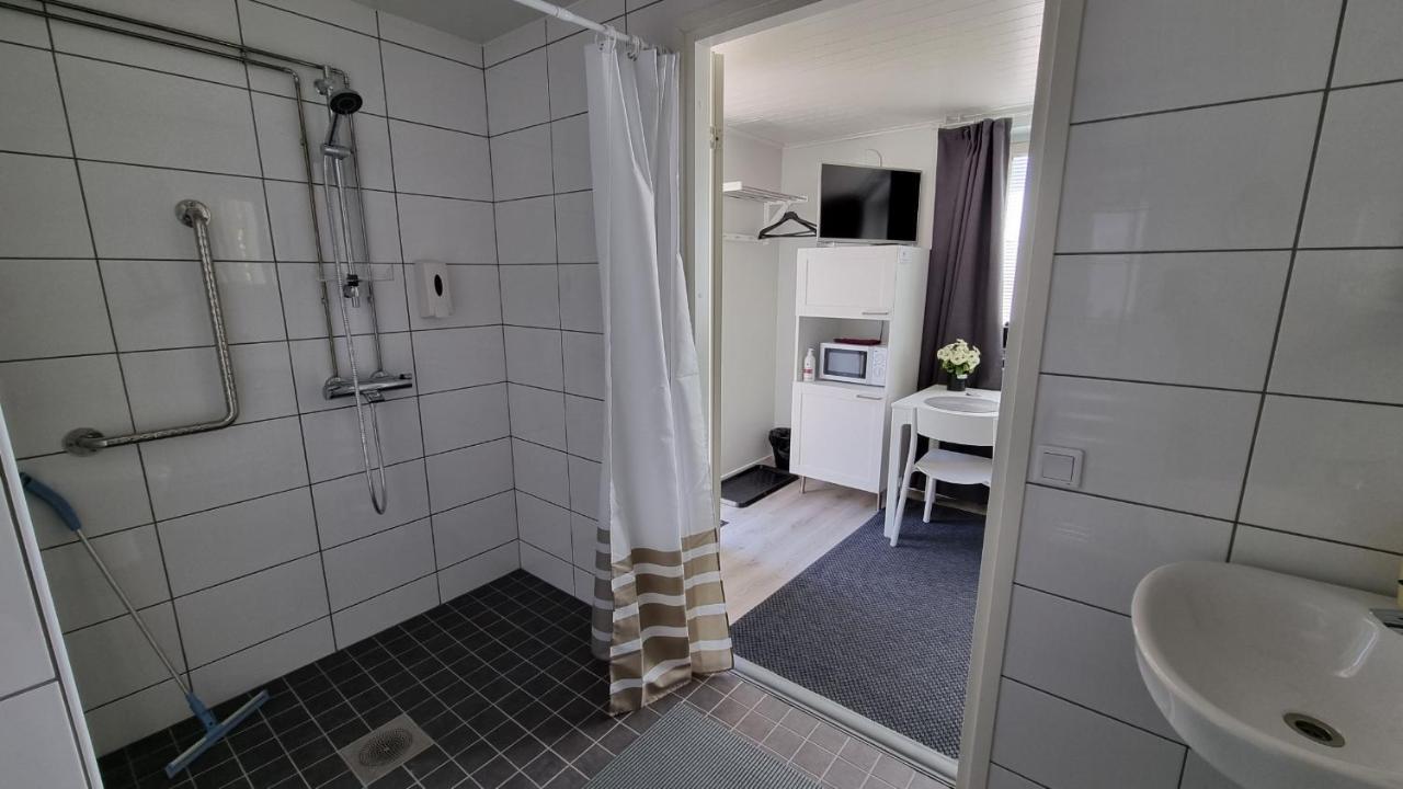 Gasthaus Vanha-Merivartioasema Kotka Dış mekan fotoğraf